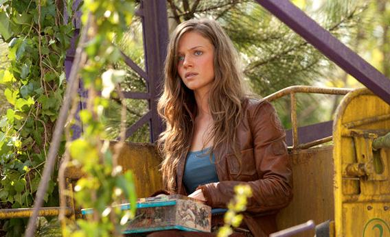 Tracy Spiridakos as Charlie Matheson in NBC's Revolution.